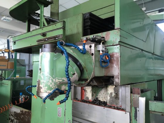 SACHMAN 521/FO FREESMACHINE