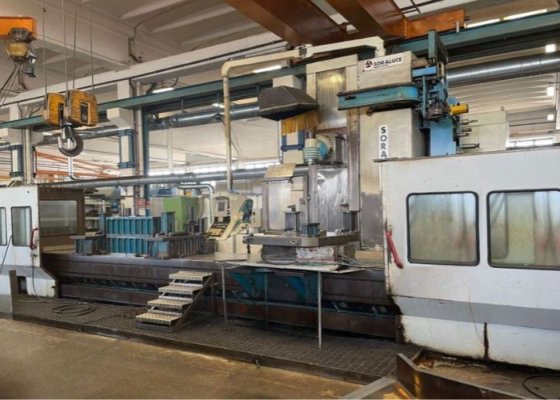 索拉露斯 SP 8000 铣床