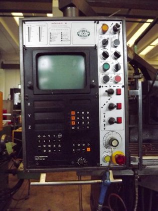 NOVAR 1500 K CNフライス盤