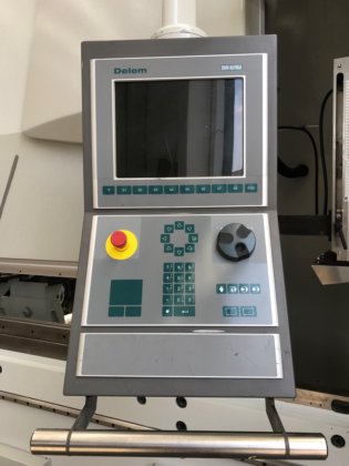 WARCOM OPERA 350-40 压力机