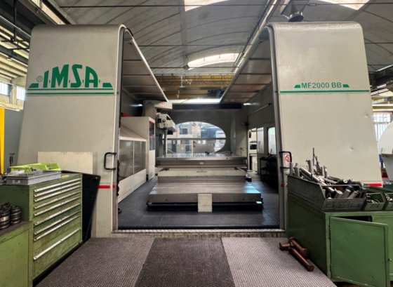 IMSA MF 2000 BB 掘削機