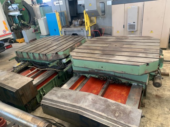 CNC回転移動テーブル