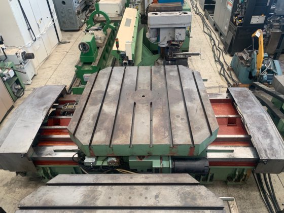 CNC回転移動テーブル