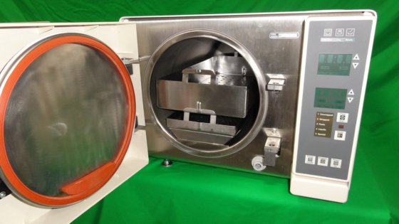 PELTON & CRANE DELTA AUTOCLAVE 