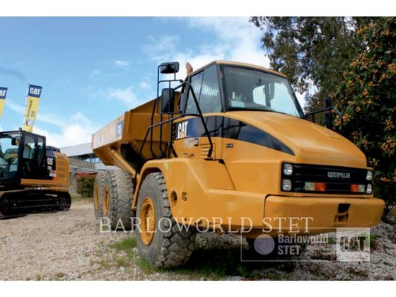 2006 CATERPILLAR 730 in Portugal