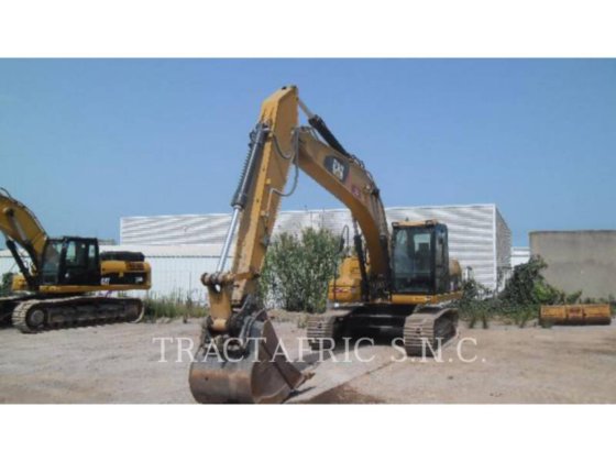 2012 CATERPILLAR 320D in Casablanca,