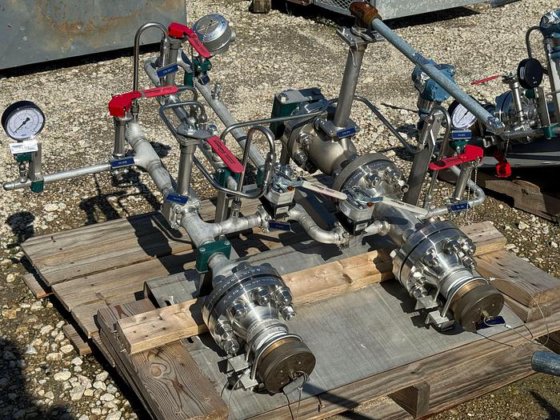 オフロード極低温ポンプ接続 / LNG / 極低温