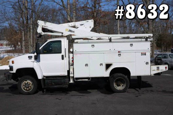 2007 ALTEC AT37-G BUCKET TRUCK
