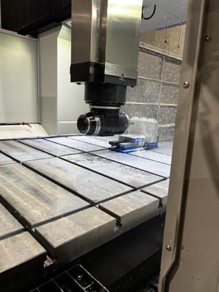 Doosan DBM 2550 CNC Bridge