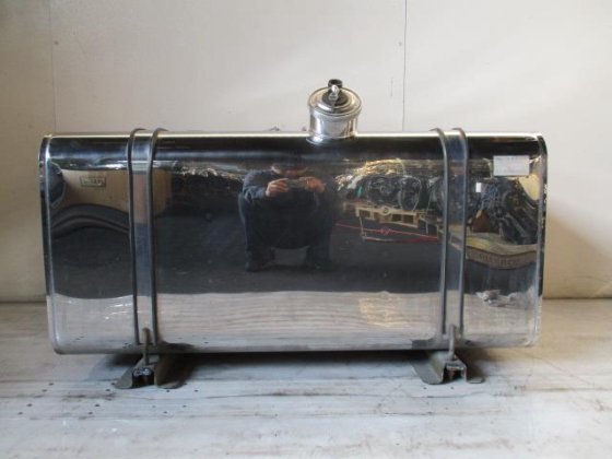 ふそう大型車　ﾌｭｰｴﾙﾀﾝｸ