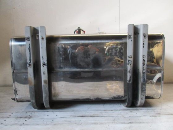 ふそう大型車　ﾌｭｰｴﾙﾀﾝｸ