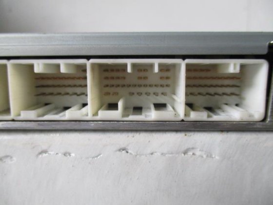 いすゞ大型車 エンジンコンピューター