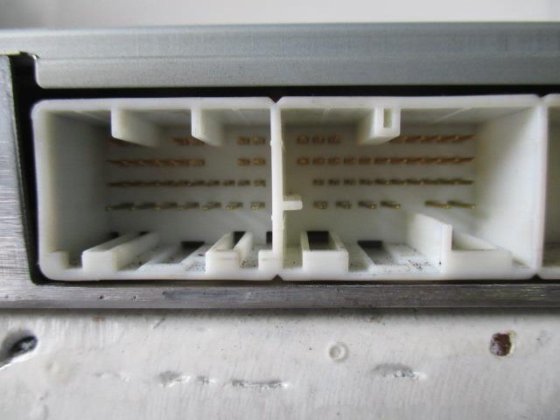 いすゞ大型車 エンジンコンピューター