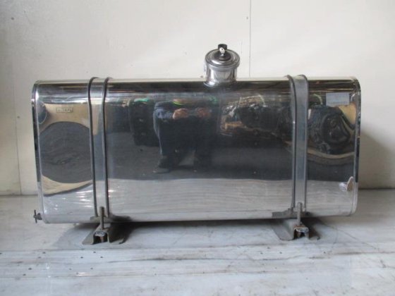 ふそう大型車　ﾌｭｰｴﾙﾀﾝｸ