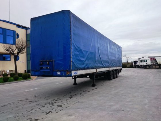 2008 MEGA tilt semi-trailer in