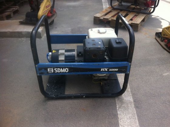 2012 SDMO HX 6000 S