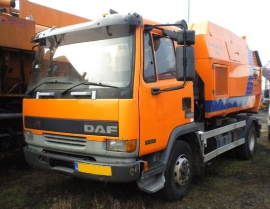 1999 DAF 45 road sweeper