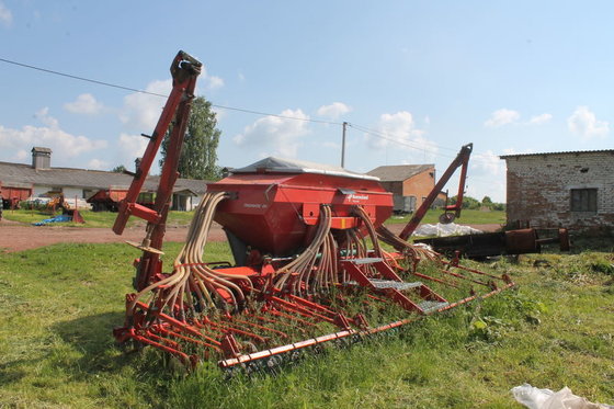 2000 KVERNELAND Accord pneumatic precision