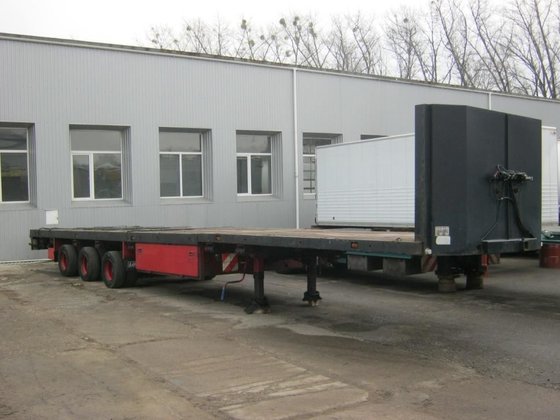 2002 KEMPF SKM platform semi-trailer