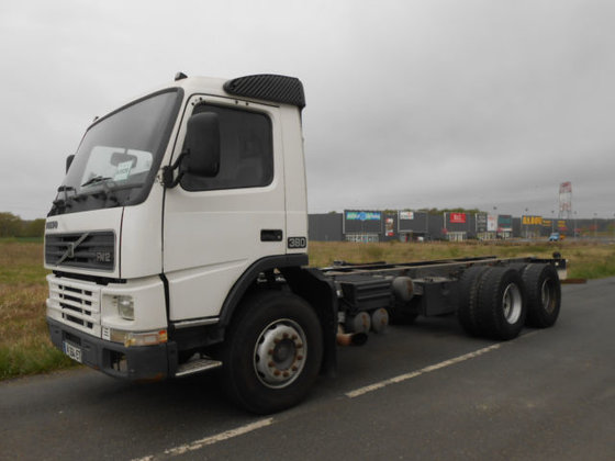 2001 VOLVO FM12.380 chassis truck