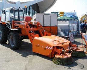 BelDT 8002 road sweeper in