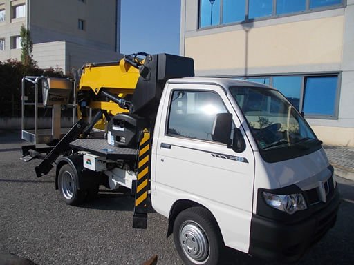 Piaggio porter bucket truck in