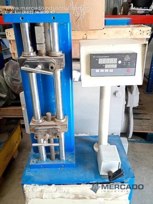 带数字仪表的两段式血压计