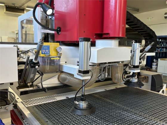2022 () CNC Factory "Python