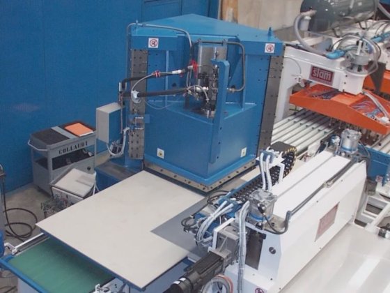 圆盘和模板生产线