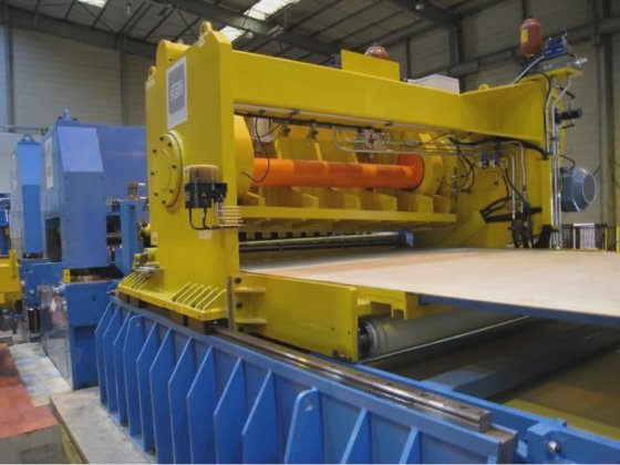 大厚度材料定长切割线