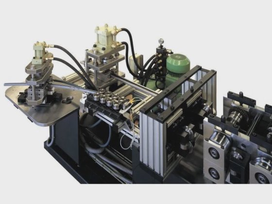 汽车行业辊压成型机生产线