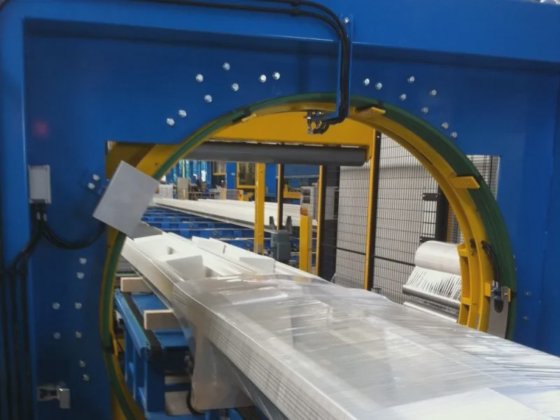 包装和自动堆料机