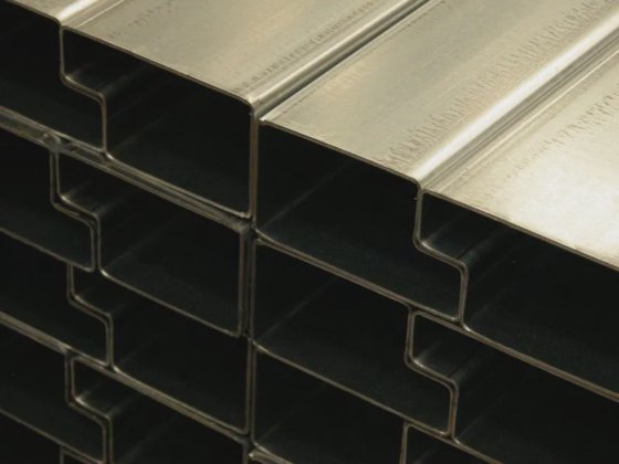 横梁和斜构件生产线