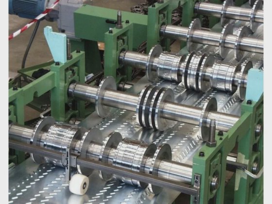 混凝土金属模板辊型线