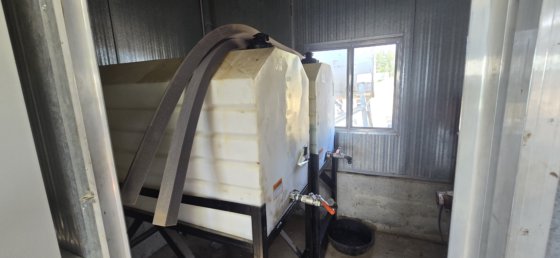 2000 25 pies edificio MCC