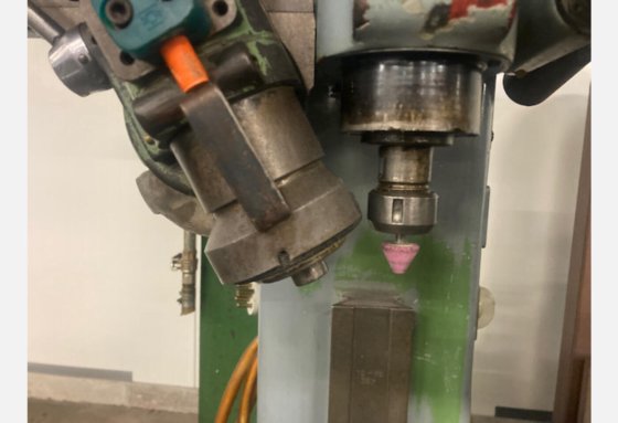 センターポイント研削盤 クライン