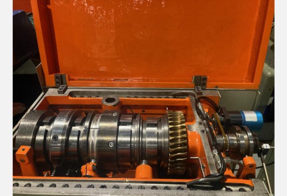 TORNO MULTIFUSO TORNOS SAS16DC