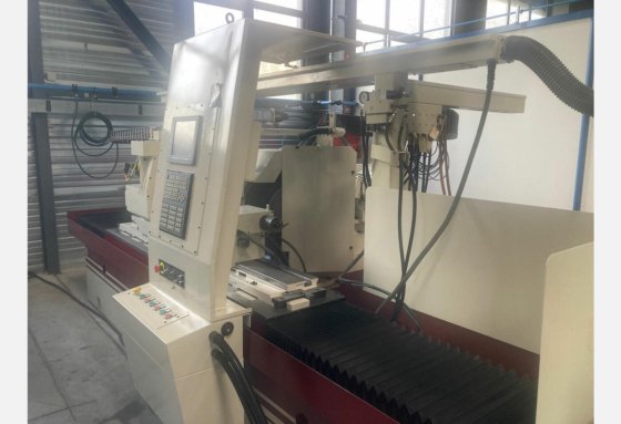 1988年 円筒研削盤を改造