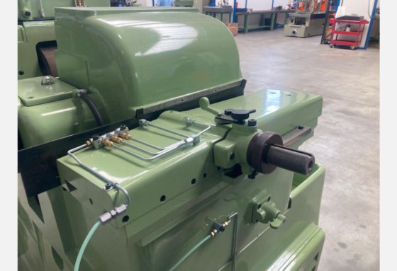 センタレス研削盤 ROSSI 400