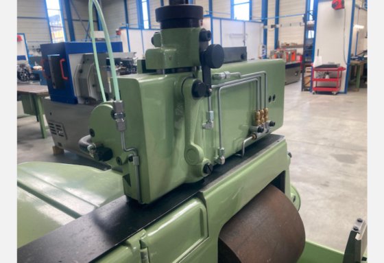 センタレス研削盤 ROSSI 400