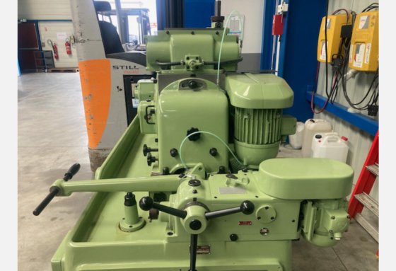 センタレス研削盤 ROSSI 400