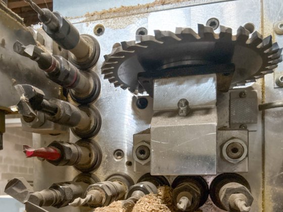 HOLZHER - EVOLUTION 7405垂直数控机床中心