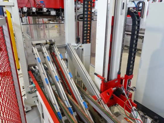 PRIESS - BMA DLS-CNC钻孔线