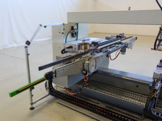 BIESSE - TECHNO F自动钻孔机