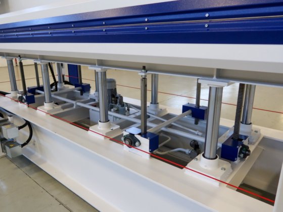 OMC - PL 120 热冲压机