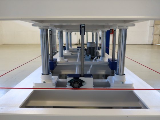 OMC - PL 120 热冲压机