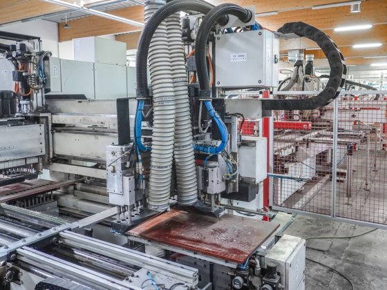 PRIESS - BMA DLS-CNC钻孔线