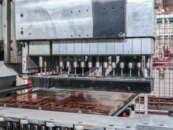 PRIESS - BMA DLS-CNC钻孔线