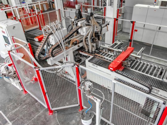 PRIESS - BMA DLS-CNC钻孔线