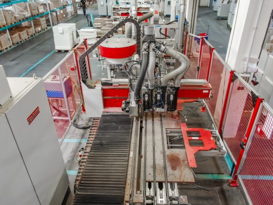 PRIESS - BMA DLS-CNC钻孔线